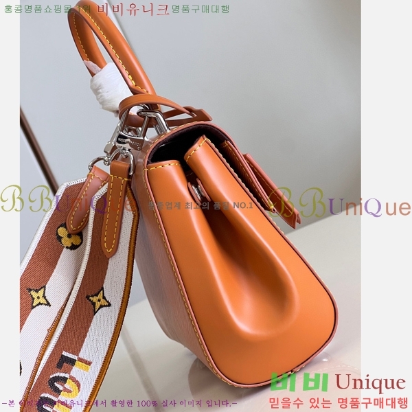 #���̺��� Ŭ��� �̴� M58928-103