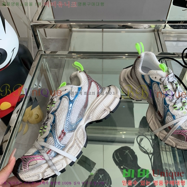 �߷��þư� 3XL Ʈ���̳� ����Ŀ�� BLA356600-6