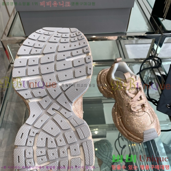 �߷��þư� 3XL Ʈ���̳� ����Ŀ�� BLA356600-101