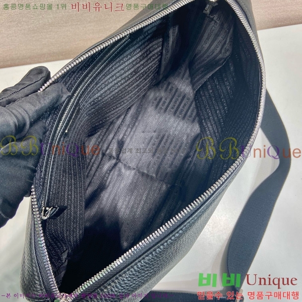 #����� �ﰢ �ΰ� ���� ũ�ν��� 2VH182-101