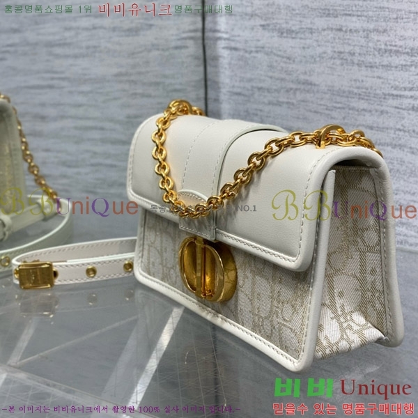 #��� 30 ������ �̽�Ʈ ����Ʈ ü�� �� M9334-302