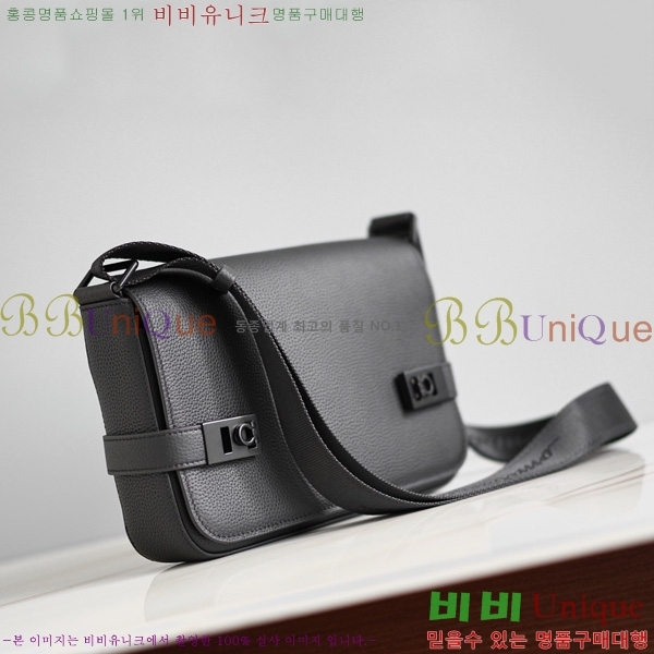 #��󰡸� ũ�ν��� 2116086-2