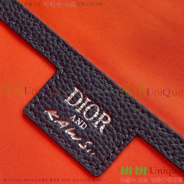 #��� ���̴� 2.0 KAWS ��Ʈ�� 1ESBO077-2