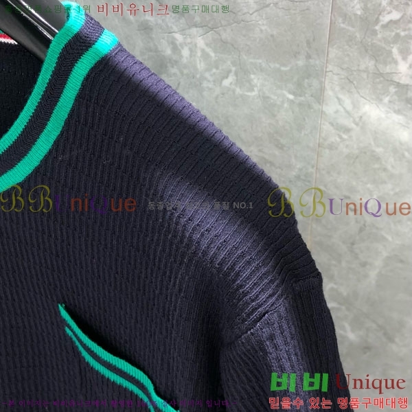 ����� ���� Ƽ���� TB977021