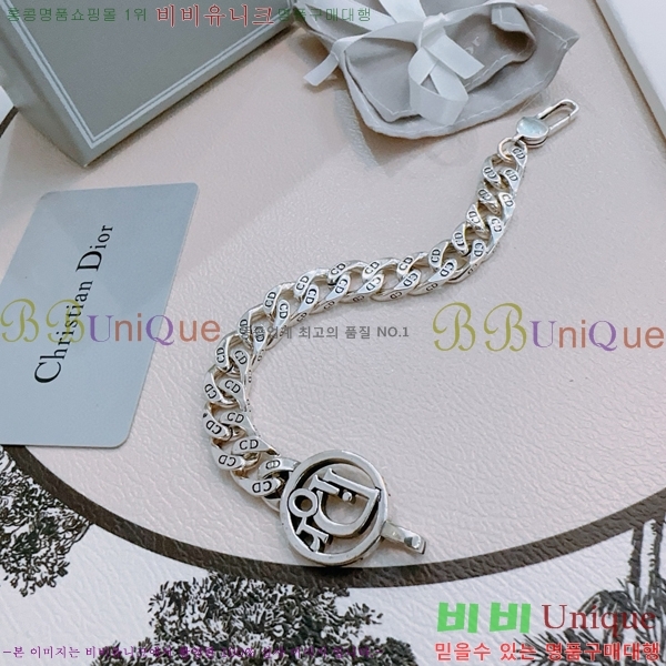 ��� ���� D4O12055-4