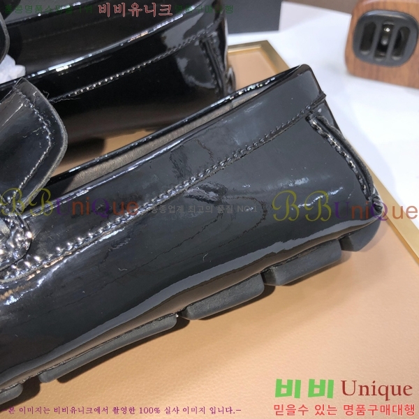 ���� ����� ���� P571868-1