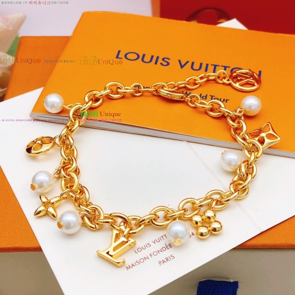 ���� ���̺��� Ŭ���� ���� 8L256185-2