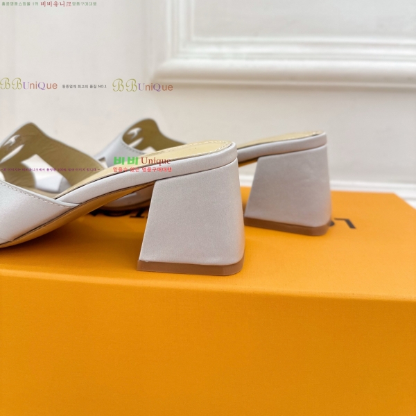 ���̺��� ��ƾ ������ ���� 32LV256234-5 �� 5.5cm