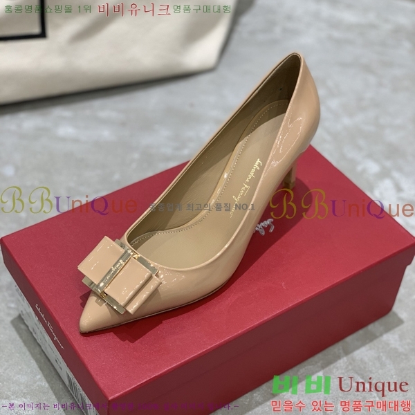 ��󰡸� ������ F7010575-1 �� 7CM