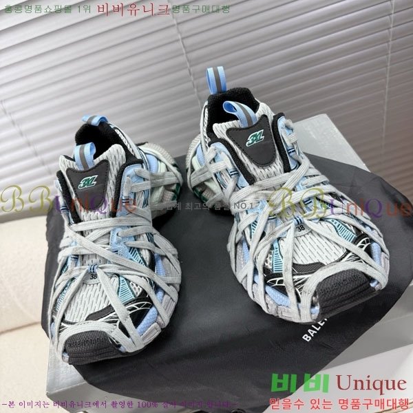 �߷��þư� 3XL Ʈ���̳� ����Ŀ�� BLA356602-9