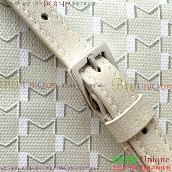 #���̳� ī�޶�� M8018-105