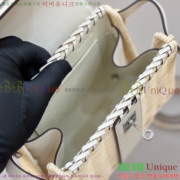 #�����޽� ��ũ�� �̸� 20 H305771-104 (����ǰ)