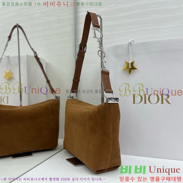 #��� ���ʼ� �ش��� JONATHAN ANDERSON ȣ���� M856324-2