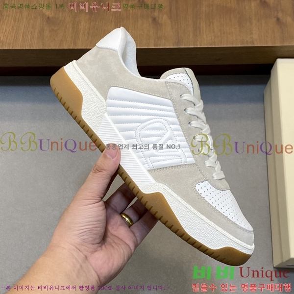 ���� �߷�Ƽ�� ����Ŀ�� VA08442-2