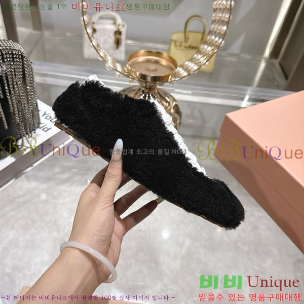 ���� �̿�̿� ����Ŀ�� 27MU902300-5