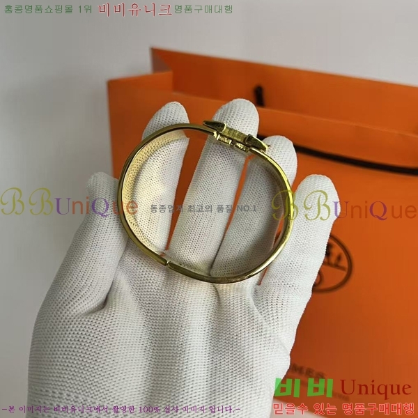 �����޽� ���� HE954568