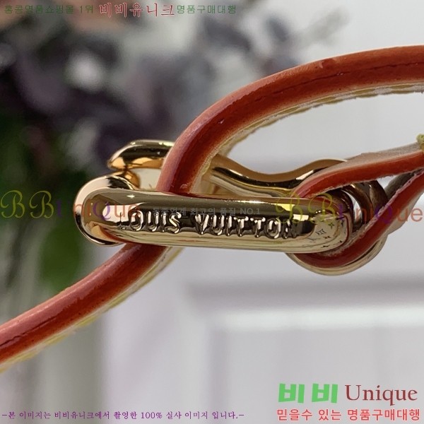 #���̺��� x ����ī�� ũ���� ���Ϸ�Ʈ�� �� M27900-101