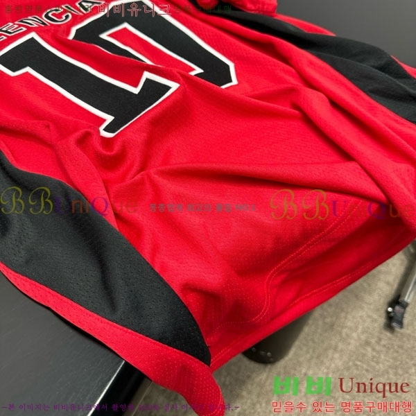 �������� �߷��þư� ���� Ƽ���� BA23456074-4