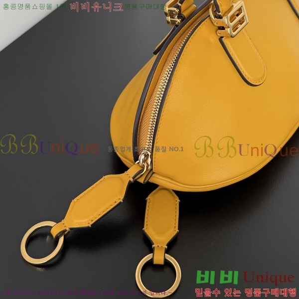 #�߷��þư� ������ ������ �̴� 8685852-102