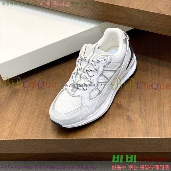 ���� ��**�� ����Ŀ�� MO592266-1